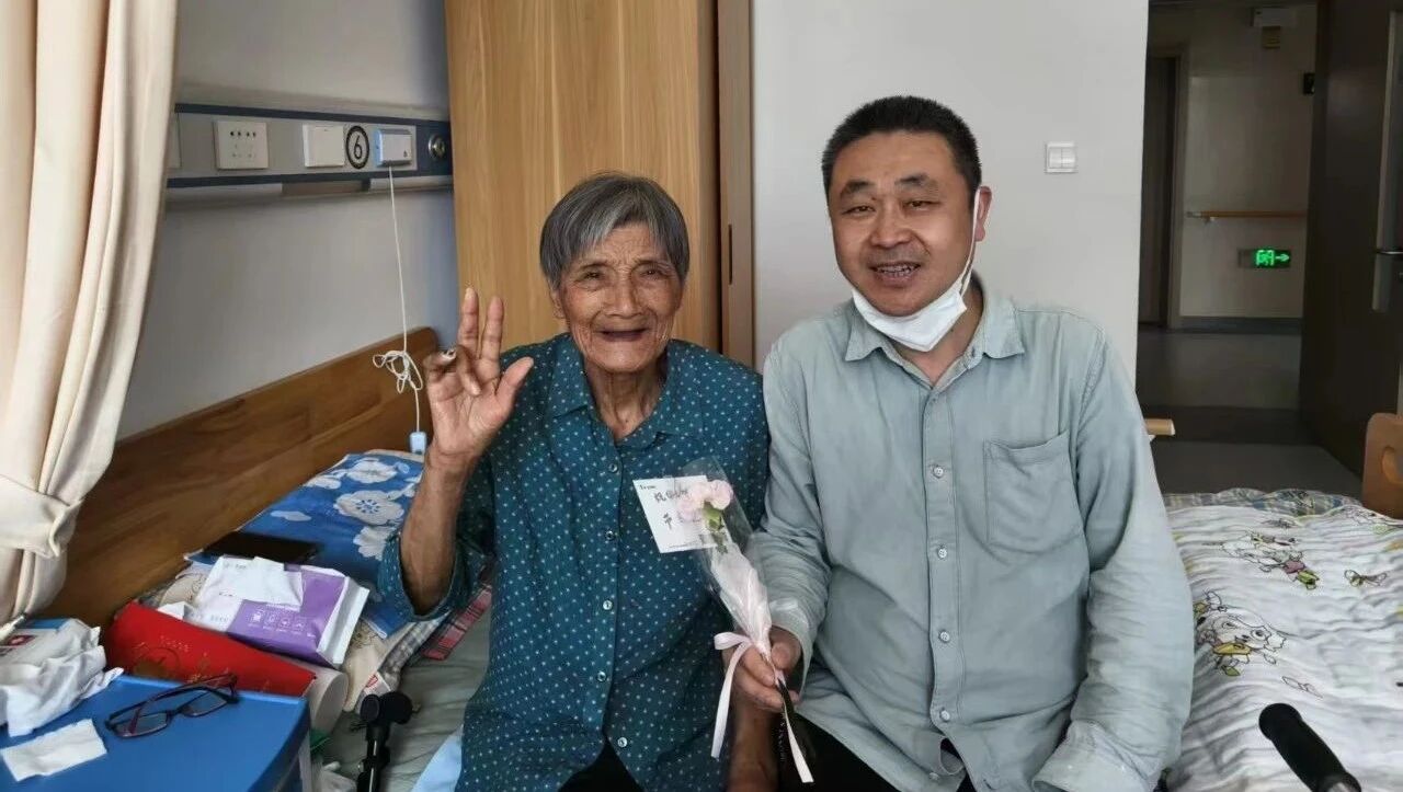 4d0f03092d64816b3d449d04a3a21252